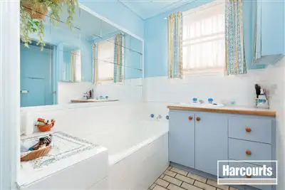 Fifth view of Homely house listing, 16 Junee Crt, Hastings VIC