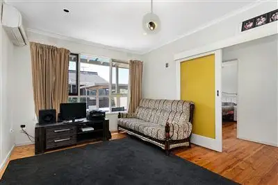 Fifth view of Homely unit listing, 5/2 Griffiths Street, Reservoir VIC 3073