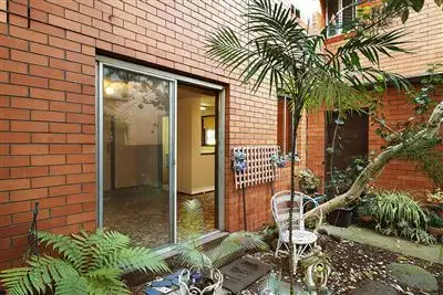 4/243 Gower Street, Preston VIC 3072