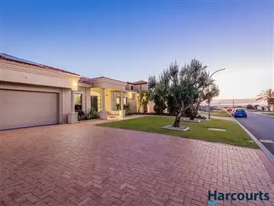 Fourth view of Homely house listing, 5 Volante Elbow, Ocean Reef WA 6027