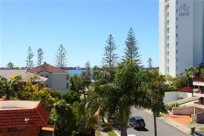 13/7-9 Robert Street, Labrador QLD 4215