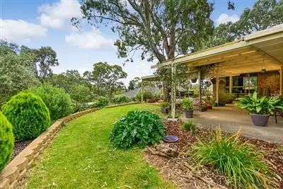 34 Outlook Drive, Aberfoyle Park SA 5159