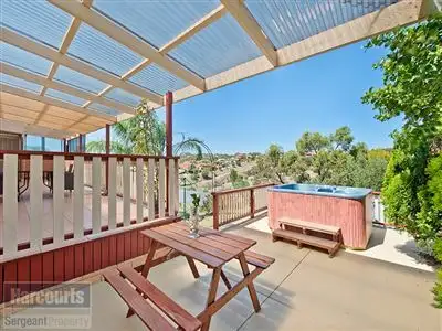19 Sea View Road, Para Hills SA 5096