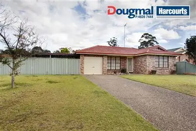 10 Catchpole Street, St Helens Park NSW 2560