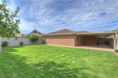 Second view of Homely house listing, 27 Endeavour Drive, Seaford Rise SA 5169