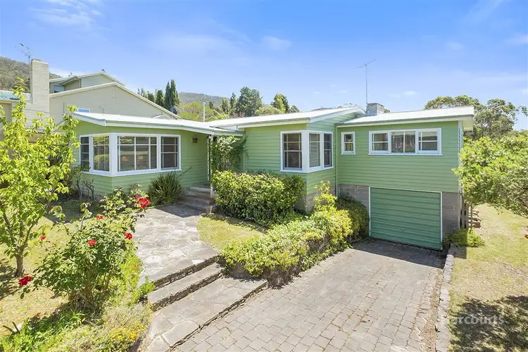 10 Winmarleigh Avenue, Taroona TAS 7053