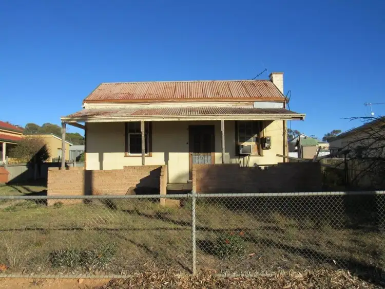 98 Queen Street, Peterborough SA 5422
