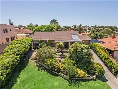 Second view of Homely house listing, 7 Torrens Close, Mullaloo WA 6027