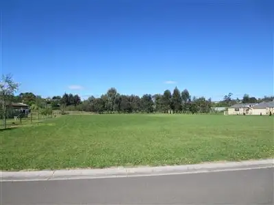 4 Carlile Court, Drouin VIC 3818