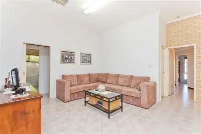 Fifth view of Homely house listing, 40 Marshwood Retreat, Bibra Lake WA