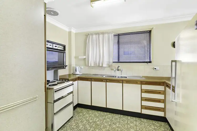 Seventh view of Homely apartment listing, 6/3 Robert Street, Labrador QLD 4215