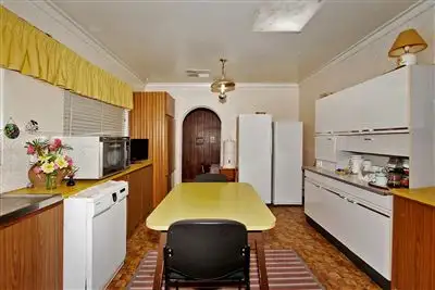 Fifth view of Homely house listing, 4 Glenwood Place, Helena Valley WA