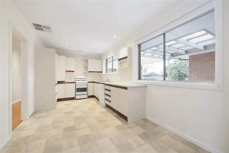 Fifth view of Homely house listing, 5 Ajax Court, Para Vista SA 5093