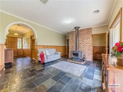 Fifth view of Homely house listing, 3 Arnup Crescent, Drouin VIC 3818