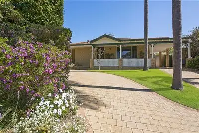 8 Reef Court, Sorrento WA 6020