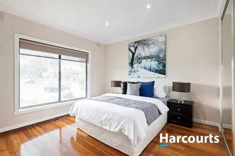 Fifth view of Homely house listing, 5 Pamela Court, Thomastown VIC 3074
