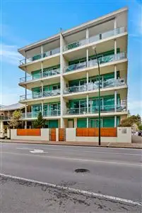 2/18 Colley Terrace, Glenelg SA 5045