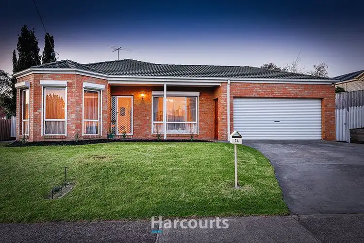34 Eagle Drive, Pakenham VIC 3810