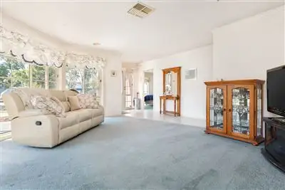 Fifth view of Homely house listing, 8 Wensley Close, Mornington VIC 3931
