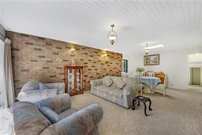 11 Barnesdale Drive, Vermont VIC 3133