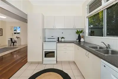 Fourth view of Homely house listing, 2/96 Anne Street, Aitkenvale QLD 4814
