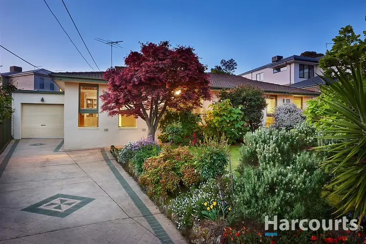 5 Glenora Drive, Vermont VIC 3133