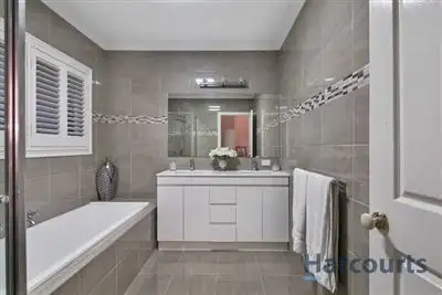 Fourth view of Homely house listing, 2/4 Somers Court, Avondale Heights VIC 3034