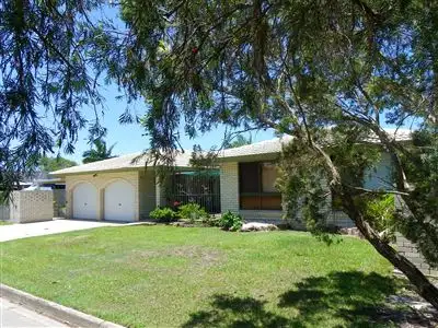 37 Kangaroo Ave, Bongaree QLD 4507