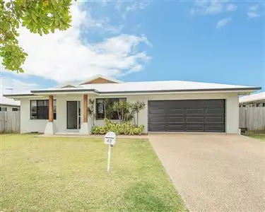 42 Stone Drive, Shoal Point QLD 4750