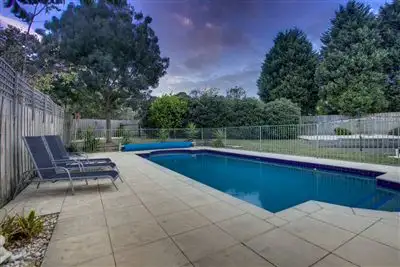 23 Fairlawn Place, Bayswater VIC