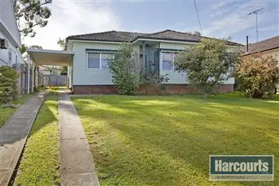 12 Bocking Ave, Bradbury NSW 2560