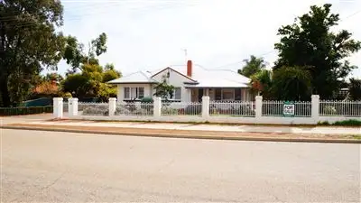 24 Golf Road, Merredin WA 6415