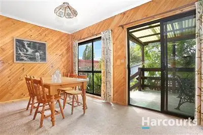 Fifth view of Homely house listing, 136 Broadway, Reservoir VIC 3073