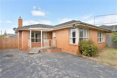 6 Selsey Street, Seaford VIC 3198