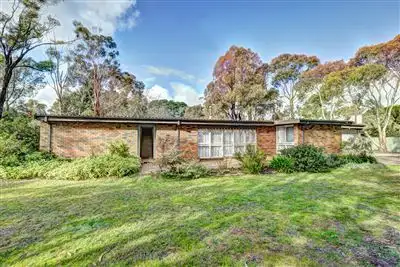 2 Raglan Street, Miners Rest VIC 3352