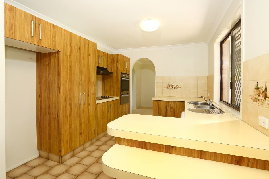 Fourth view of Homely house listing, 31 Canterbury Chase, Ashmore QLD 4214