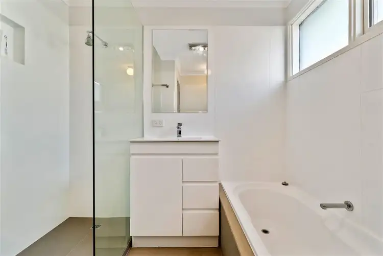 Fourth view of Homely unit listing, 4/4 Oakland Street, Mornington VIC 3931