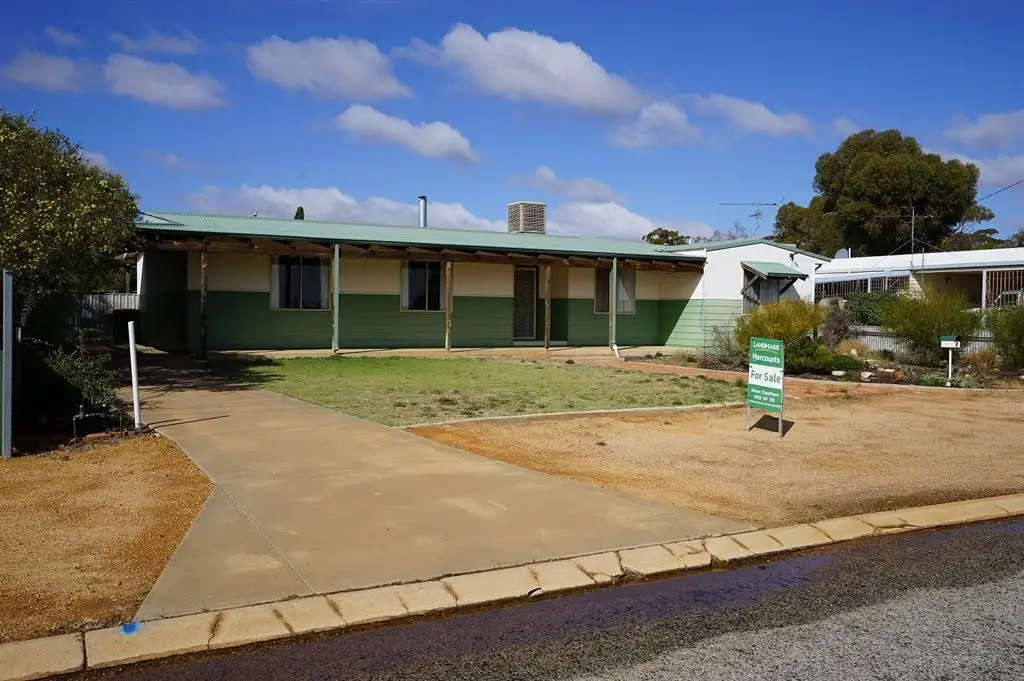 Main view of Homely house listing, 5 Andromeda Court, Southern Cross WA 6426