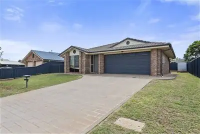 Second view of Homely house listing, 10 Village Court, Glenvale QLD 4350