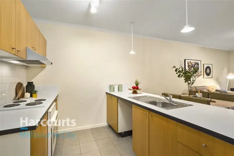 Sixth view of Homely apartment listing, 4/66 Coventry Street, Southbank VIC 3006