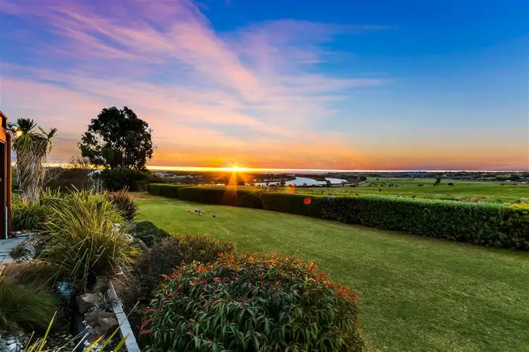 Fifth view of Homely house listing, 2 Queen Louisa Drive, Murray Bridge SA 5253
