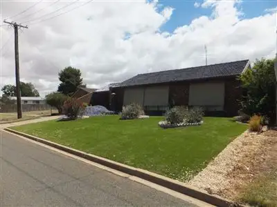 7 Willow Court, Donald VIC 3480