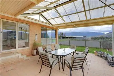 15 Junction Street, Yarra Junction VIC 3797