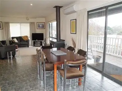 Fifth view of Homely house listing, 32 Villeneuve Street, Alexandra VIC 3714