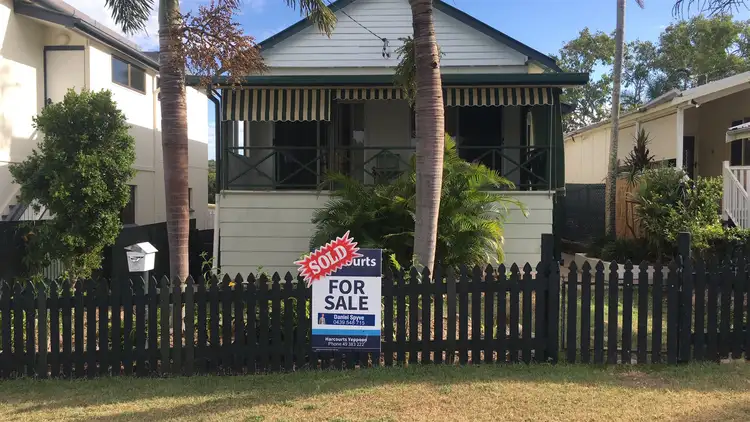 8 Poplar Street, Cooee Bay QLD 4703