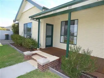 24 Frederick Street, Horsham VIC 3400