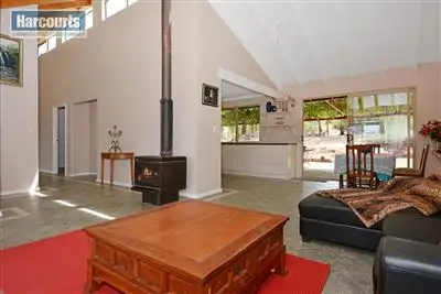 Sixth view of Homely house listing, 92 Crestmoor Pass, Bullsbrook WA 6084