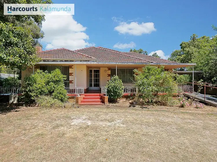 43 Lewis Road, Wattle Grove WA 6107