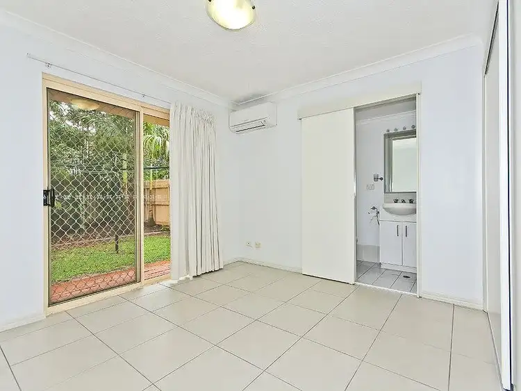 Fifth view of Homely unit listing, 1/15 Cambridge Street, Bulimba QLD 4171