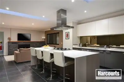 Second view of Homely house listing, 8 Bronson Circuit, Cranbourne North VIC 3977